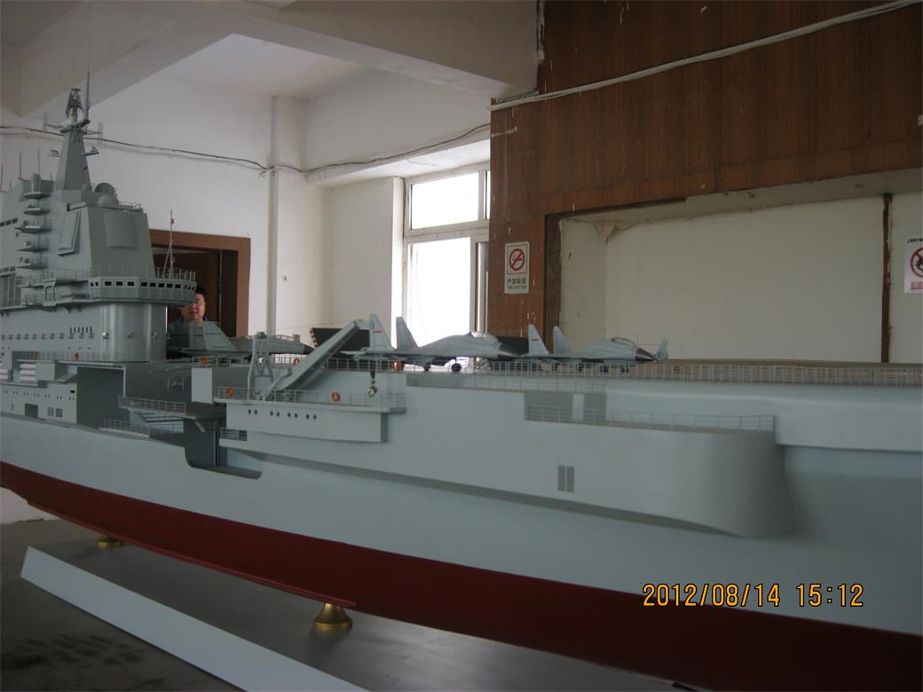 白城辽宁舰模型